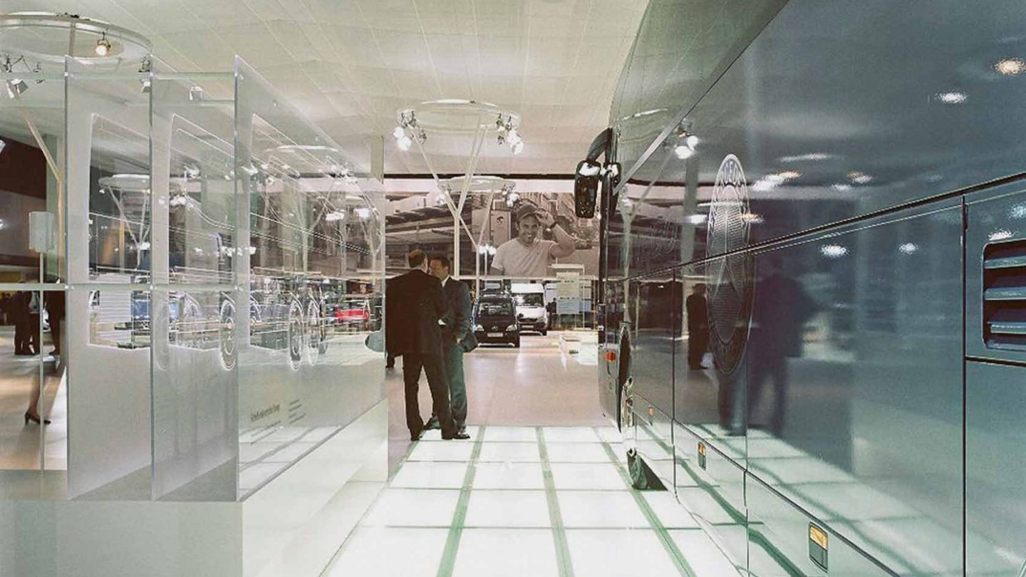 Milla Messeauftritt Mercedes Nutz IAA 04 0001 7