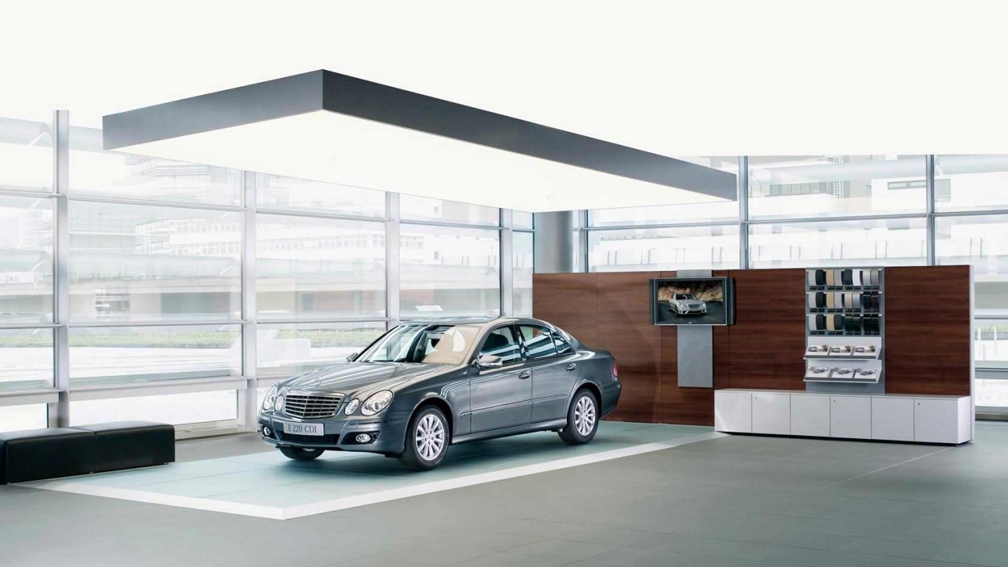Milla Mercedes Showroom 001