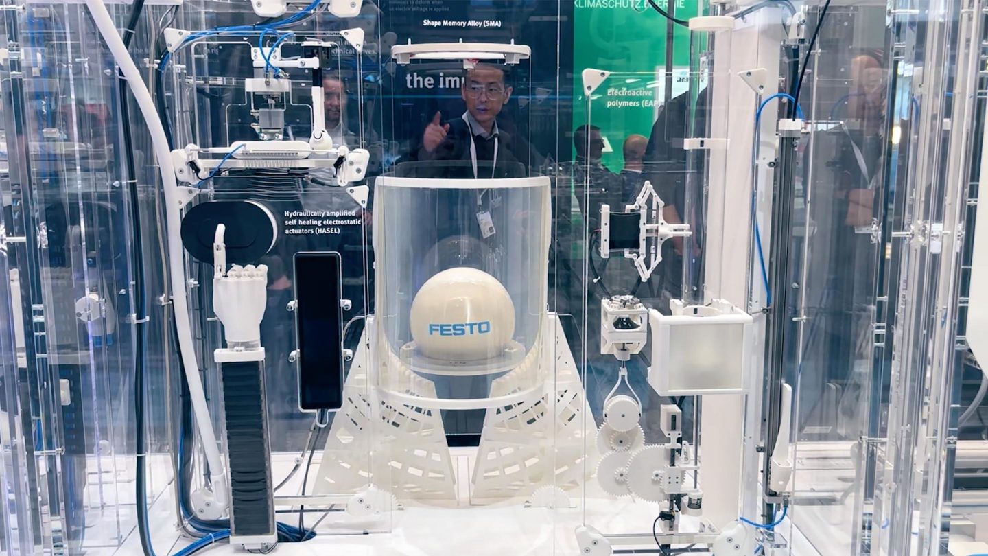 Milla Festo Incredible Machine 012